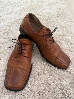 Men's Brown Leather Lace-Up Dress Shoes